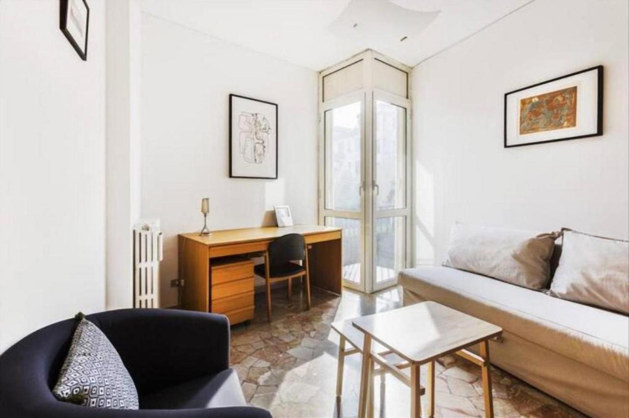 Appartement Porta Romana Comfortable Flat Con Balcone Milaan